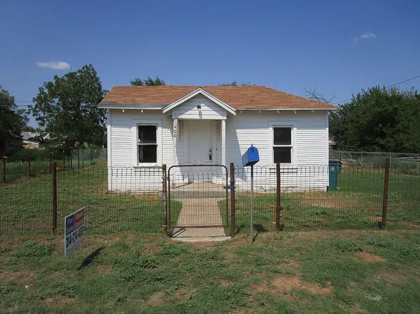 1400 Mansard St, Vernon, TX 76384