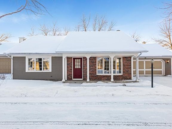 2nd image of 22 Somerset Dr