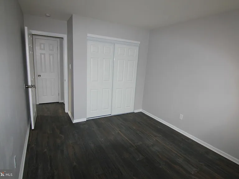 9 Thomas Rd #1 — Photo 2