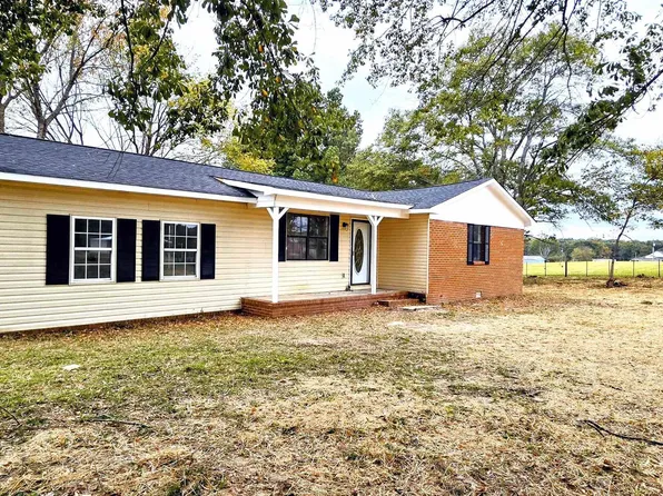 16 County Road 557, Trinity, AL 35673