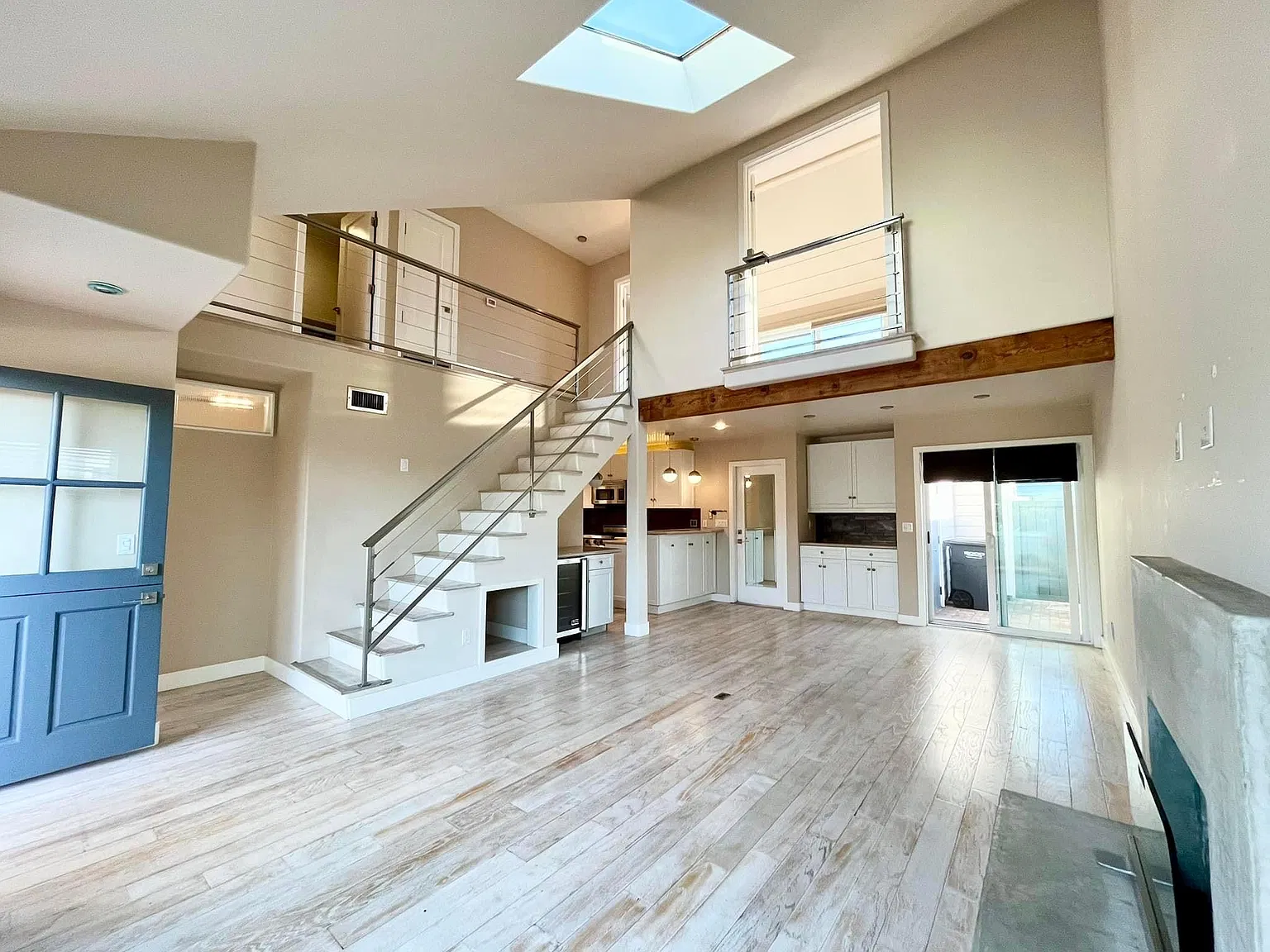 3 bed, 1498 sqft, $7,200 — Photo 4