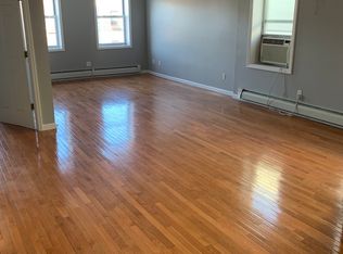 21-57 36th St FLOOR 2, Astoria, NY 11105