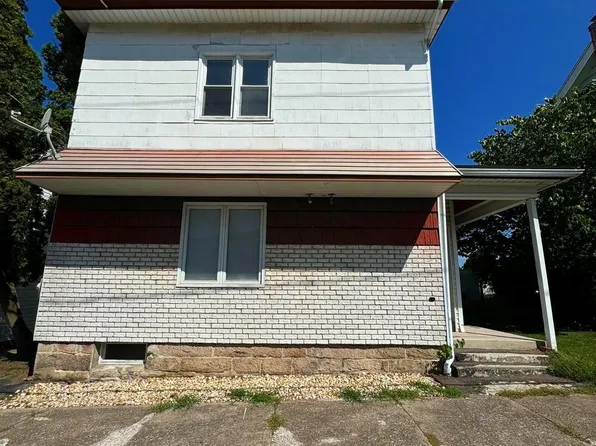 257 W Main St, Elizabethville, PA 17023
