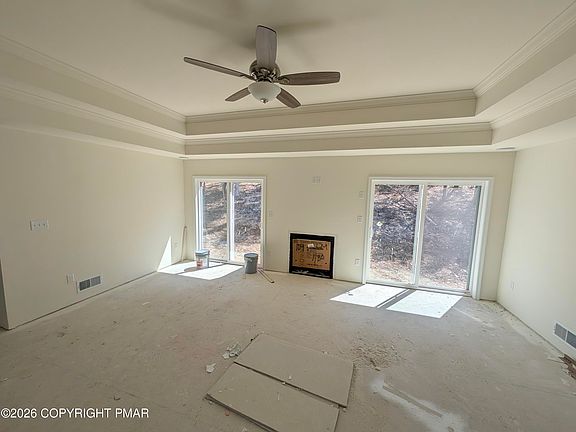 4th image of 407 Pierce Ln