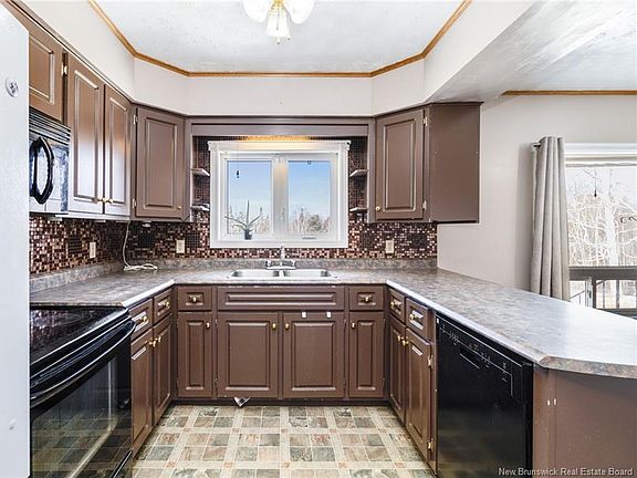 5th image of 5 Holmes Rd