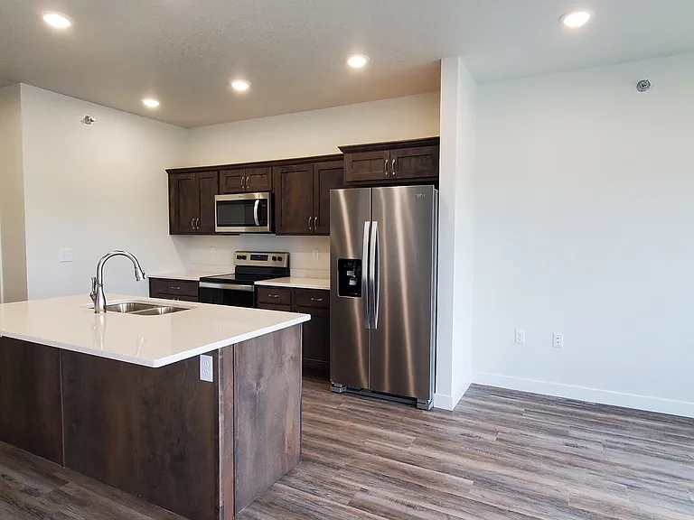 715 Lake Shore Dr NE #203 — Photo 18