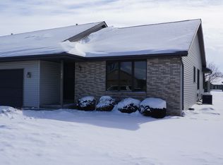 3820 Curry Ln, Janesville, WI 53546