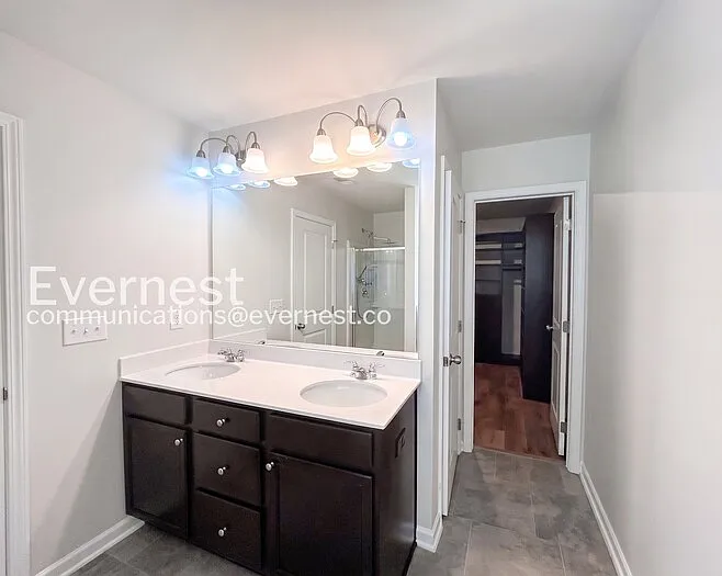 3574 Saratoga Cir — Photo 11