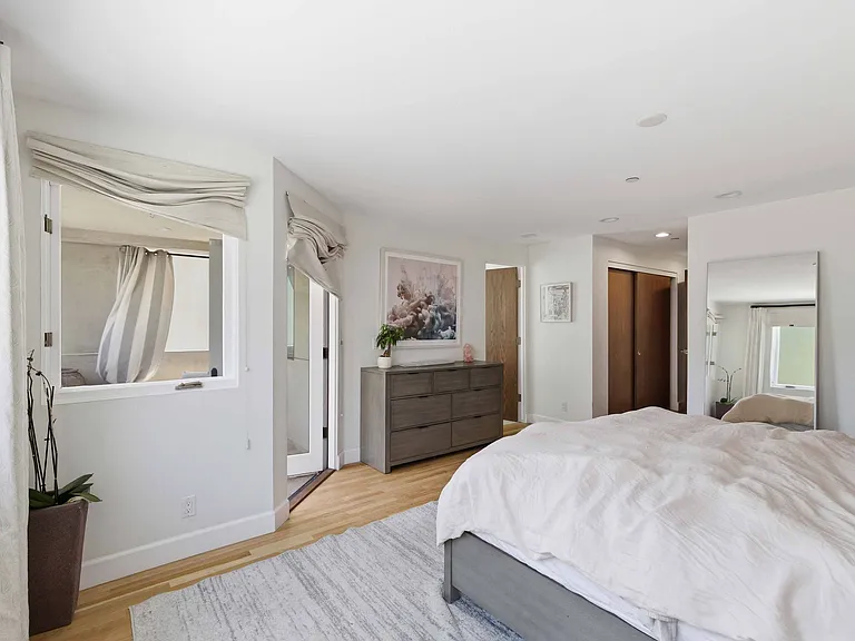 225 36th Pl — Photo 23
