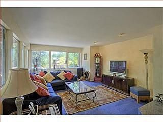 5th image of 417 Hillcrest Dr