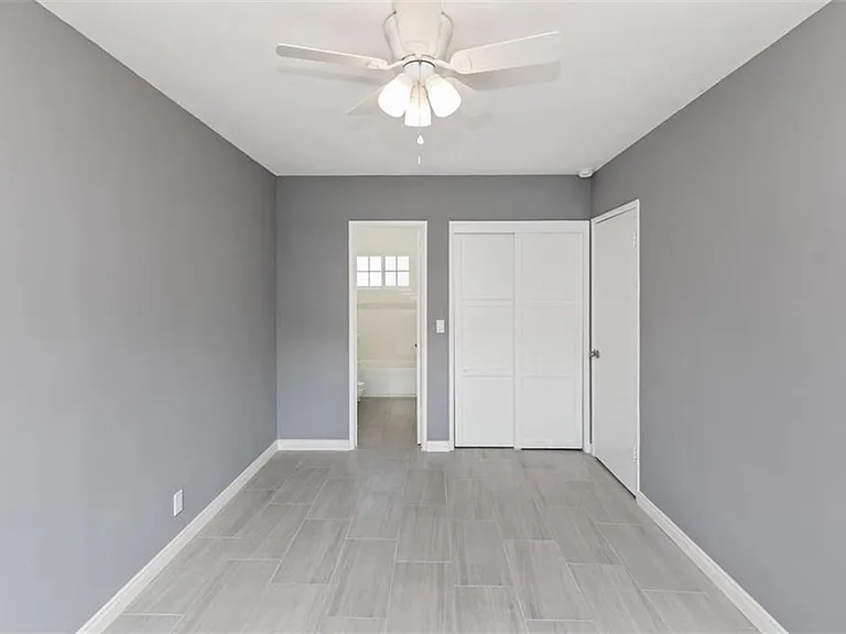 433 N Basque Ave — Photo 8
