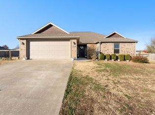 975 Washburn Dr, Pea Ridge, AR 72751