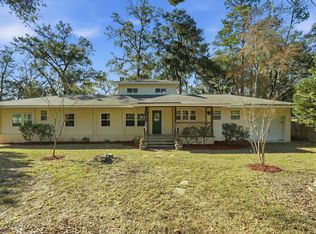 413 Pine Ridge Dr, Ellabell, GA 31308