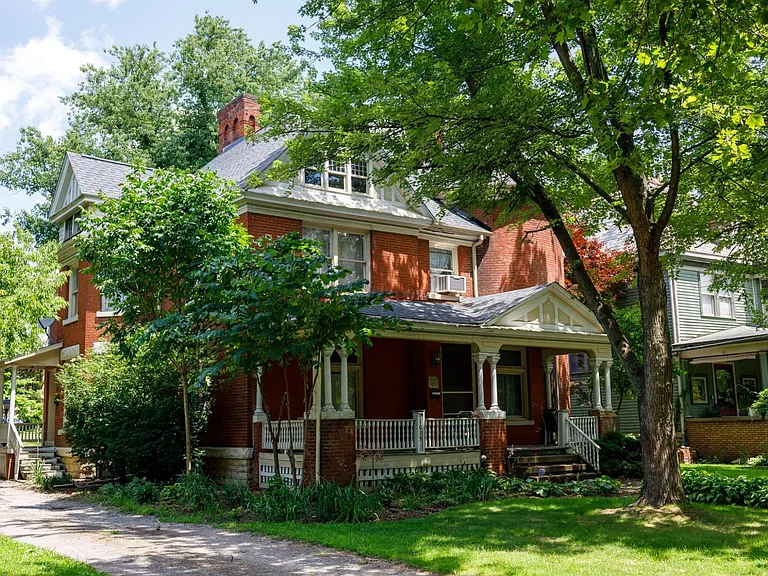 1019 Findley Ave — Photo 4
