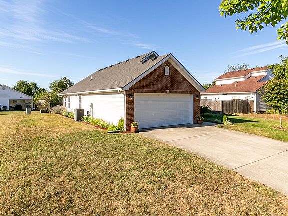 4th image of 2892 Peaks Mill Dr