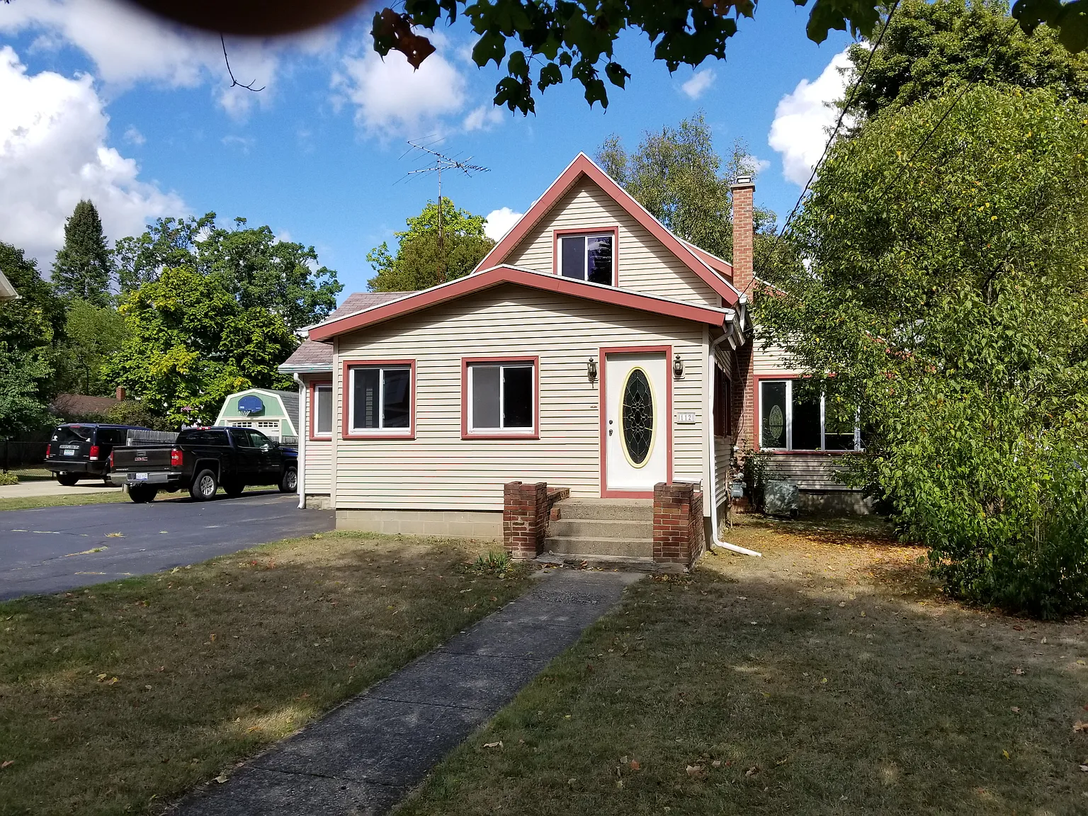 112 Crandall St photo 1