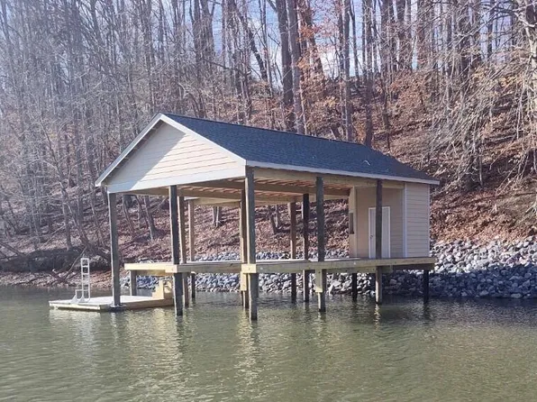 (undisclosed Address), Goodview, VA 24095