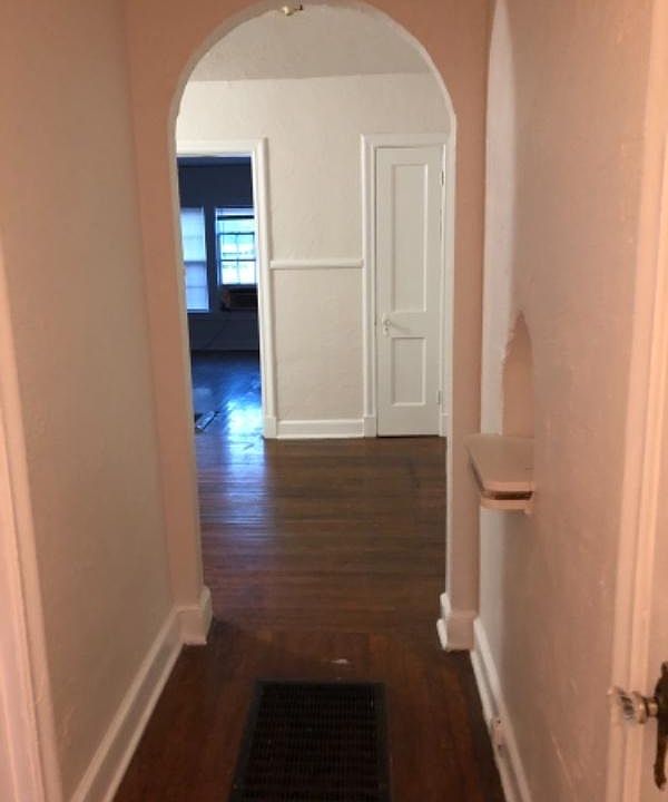 2nd image of 773 Eva St
