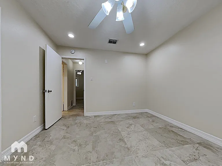 10503 Kirkdale Dr — Photo 8