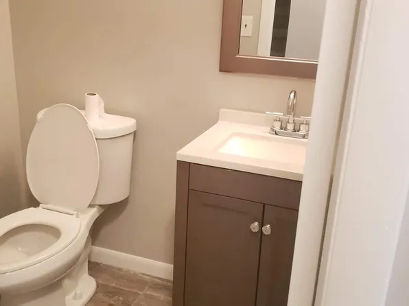 6986 Harvard Ln #129, Canton, MI 48187