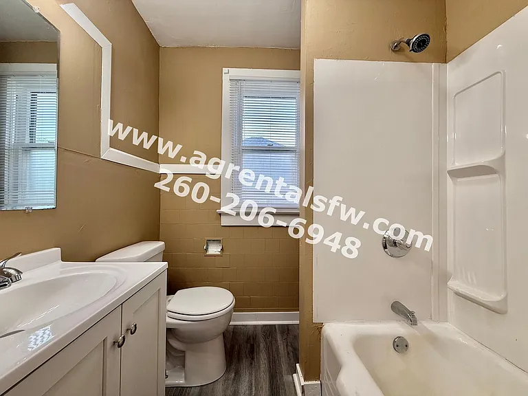 3221 Webster St — Photo 16