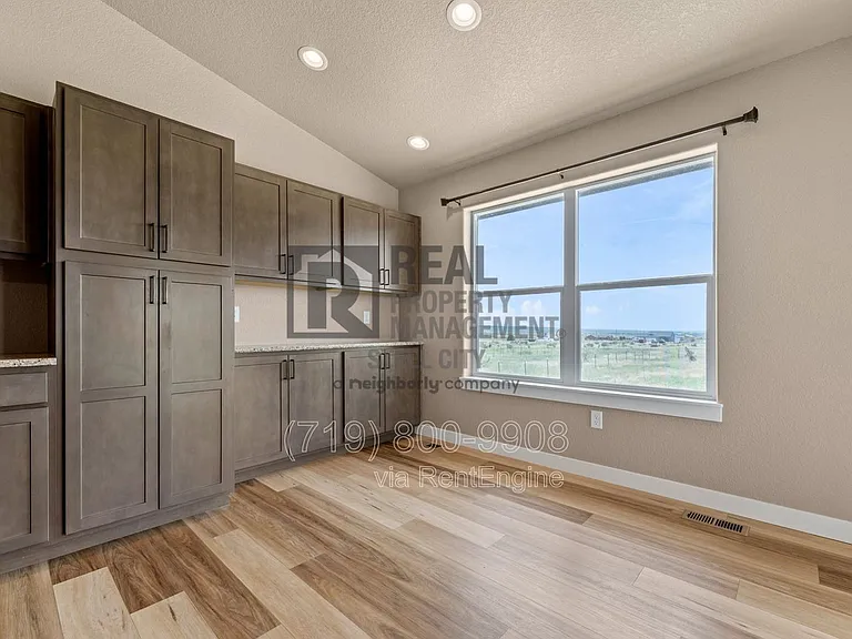 1886 E Jerrian Ln — Photo 14
