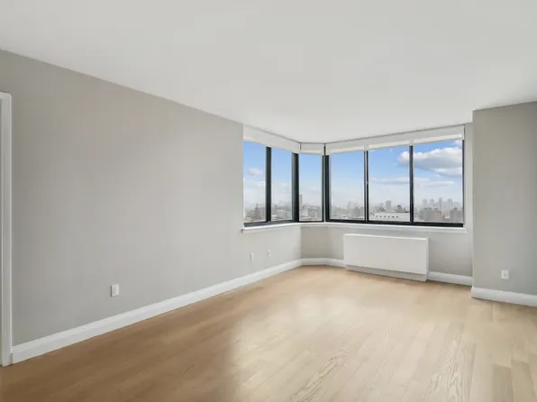 345 East 94th Street image 2 of 29