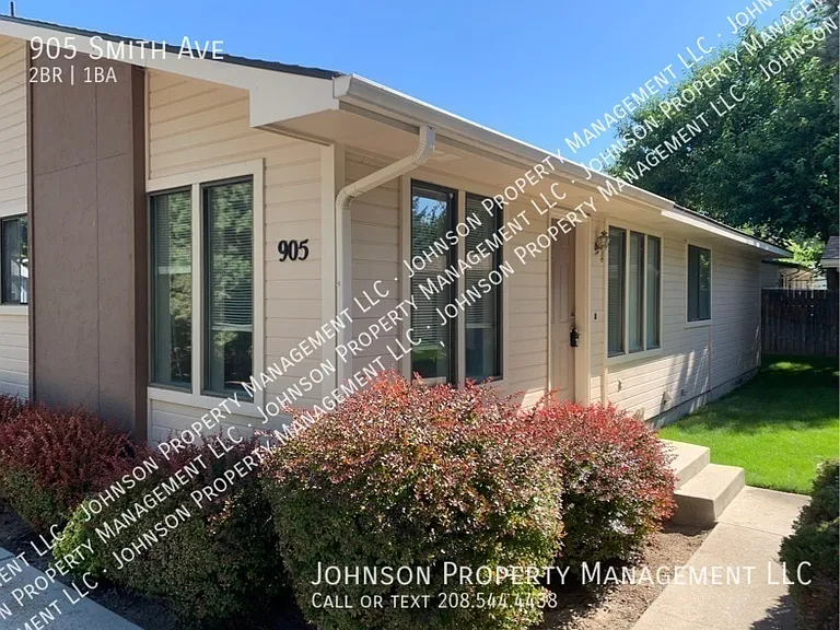 905 Smith Ave — Photo 1