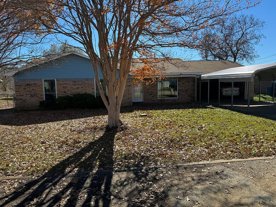 1st image of 308 Larkspur Ln