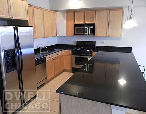 2nd image of 2215 W Washington Blvd #1