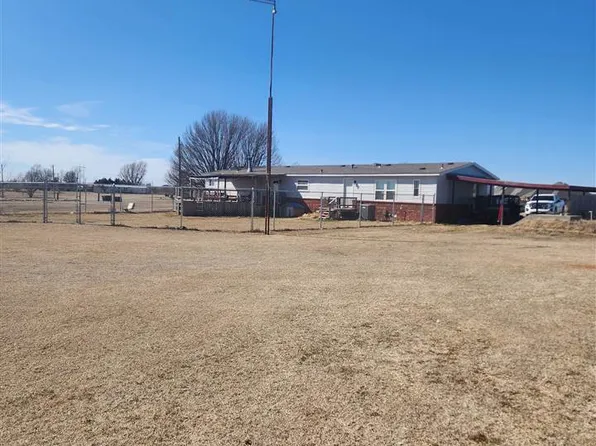 11390 NE Trail Rd, Elgin, OK 73538