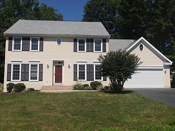 3rd image of 11704 Brompton Ct