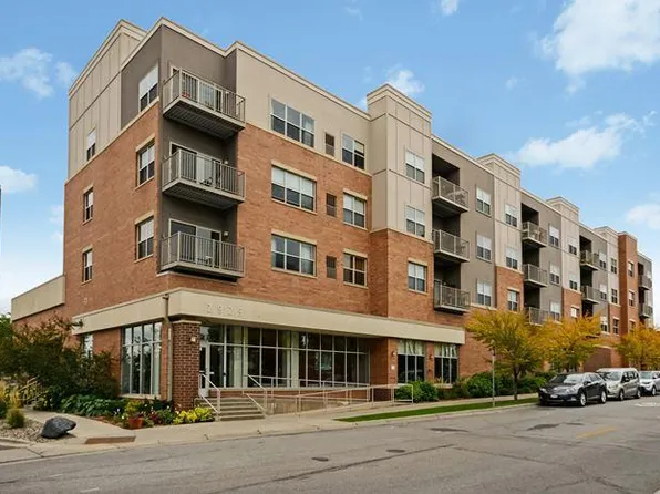 2929 21st Ave S APT 202, Minneapolis, MN 55407