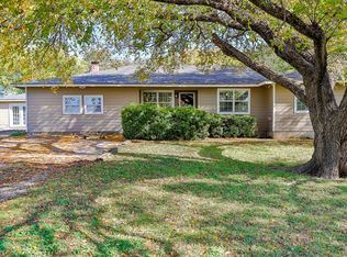 714 N Lee St, Valley View, TX 76272