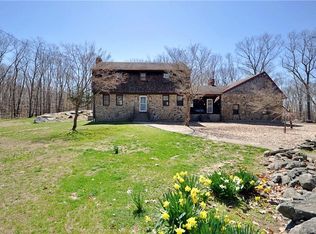 6 Walker Hill Rd, Sandy Hook, CT 06482