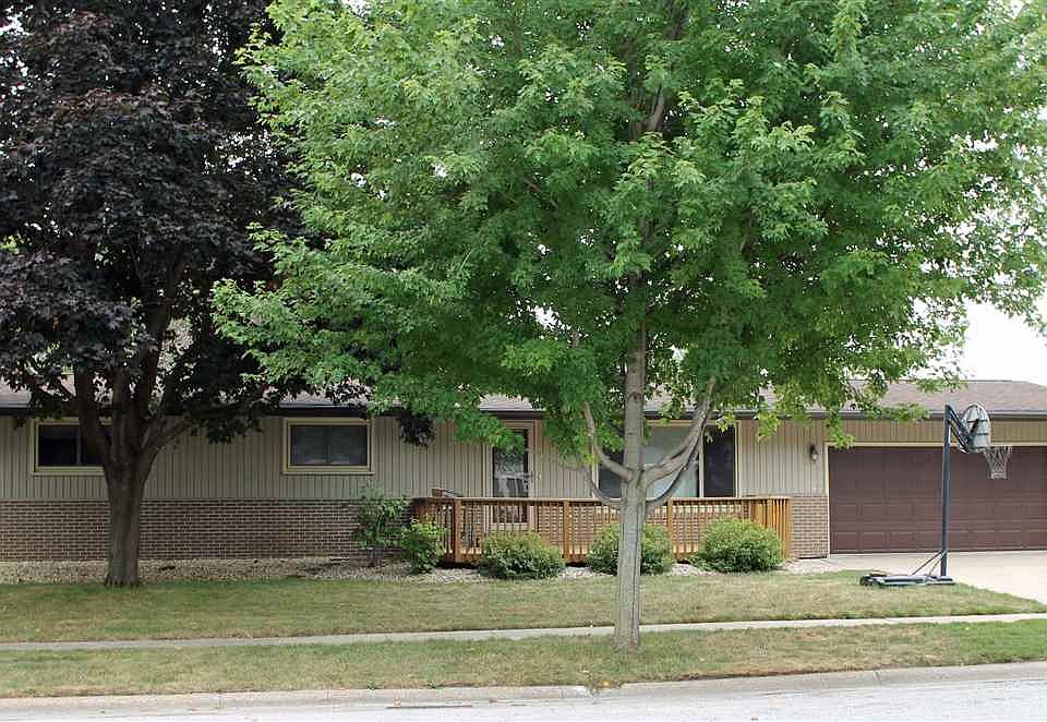 126 Willow Lawn Dr, Waverly, IA 50677 Zillow