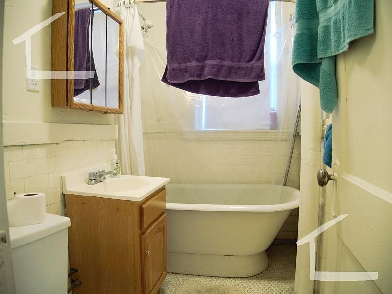 2nd image of 1175 Boylston St #290