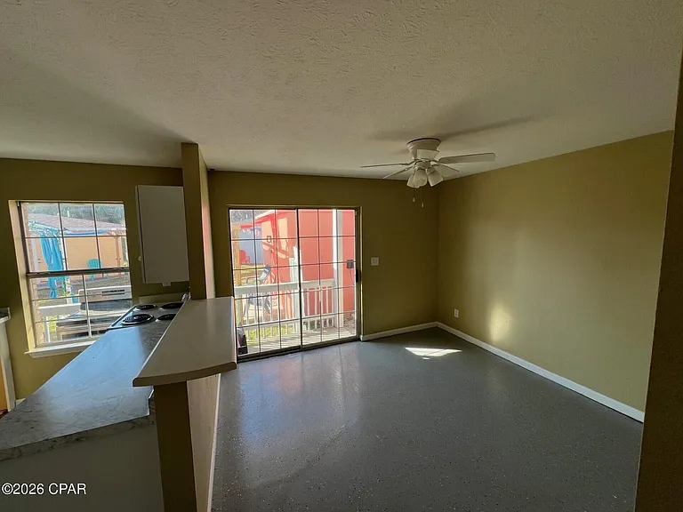 617 Gardenia St #1 — Photo 6