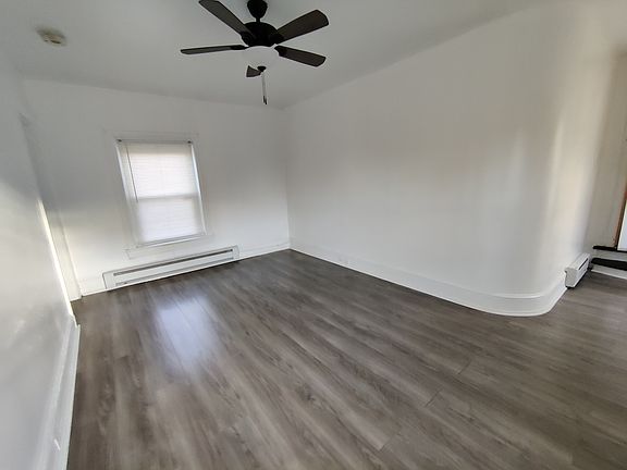 3rd image of 823 W Main St APT 7