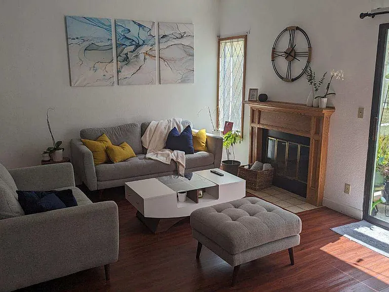 942 La Mesa Ter #B — Photo 5