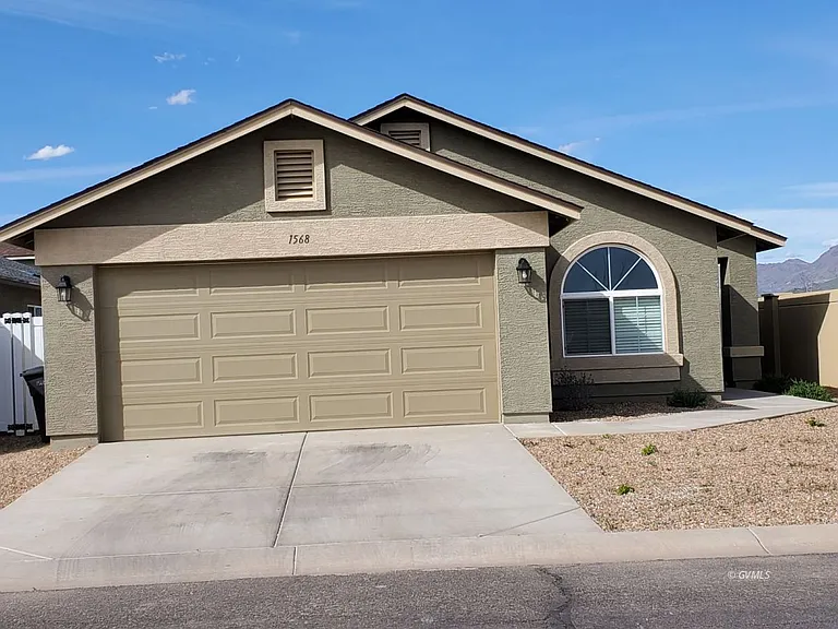 1568 E Whirlwind Way — Photo 1