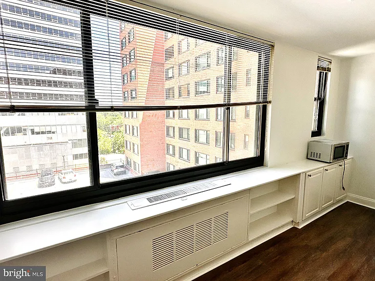 1021 Arlington Blvd #610 — Photo 4