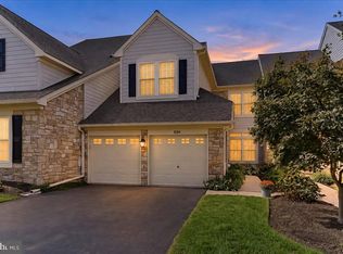 220 Greenbriar Dr, West Chester, PA 19382