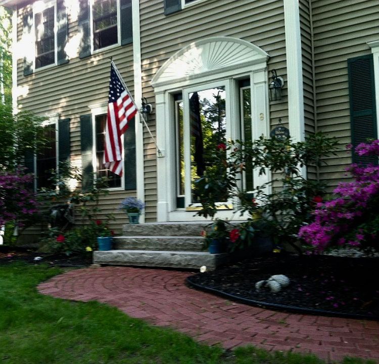 1st image of 8 Hillsboro Cir