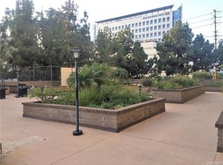 321 S San Vicente Blvd APT 201, Los Angeles, CA 90048