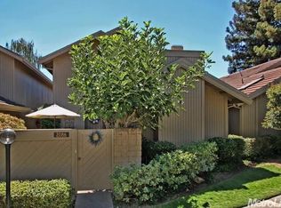 2086 Promontory Point Ln, Gold River, CA 95670