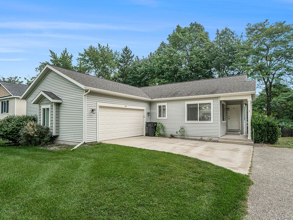 1st image of 465 Jamesgate Ct