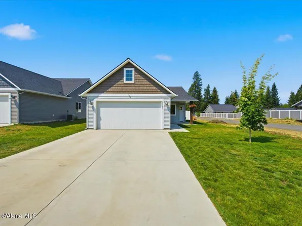 31781 N 9th Ave, Spirit Lake, ID 83869