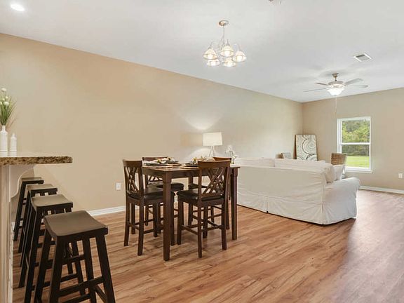 4th image of 13050 Tracewood Dr