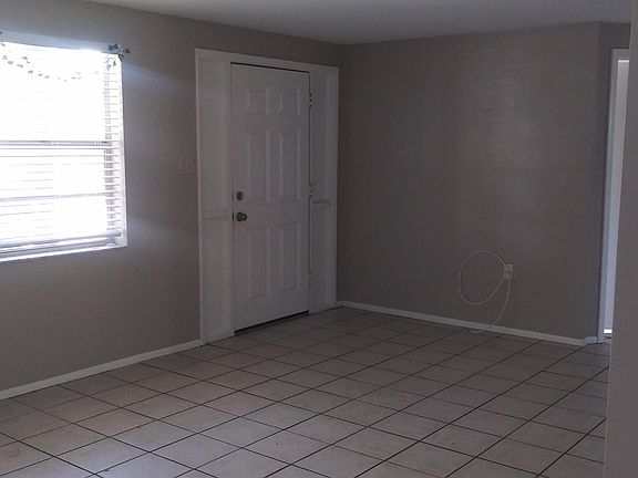 3rd image of 1426 Honor Dr
